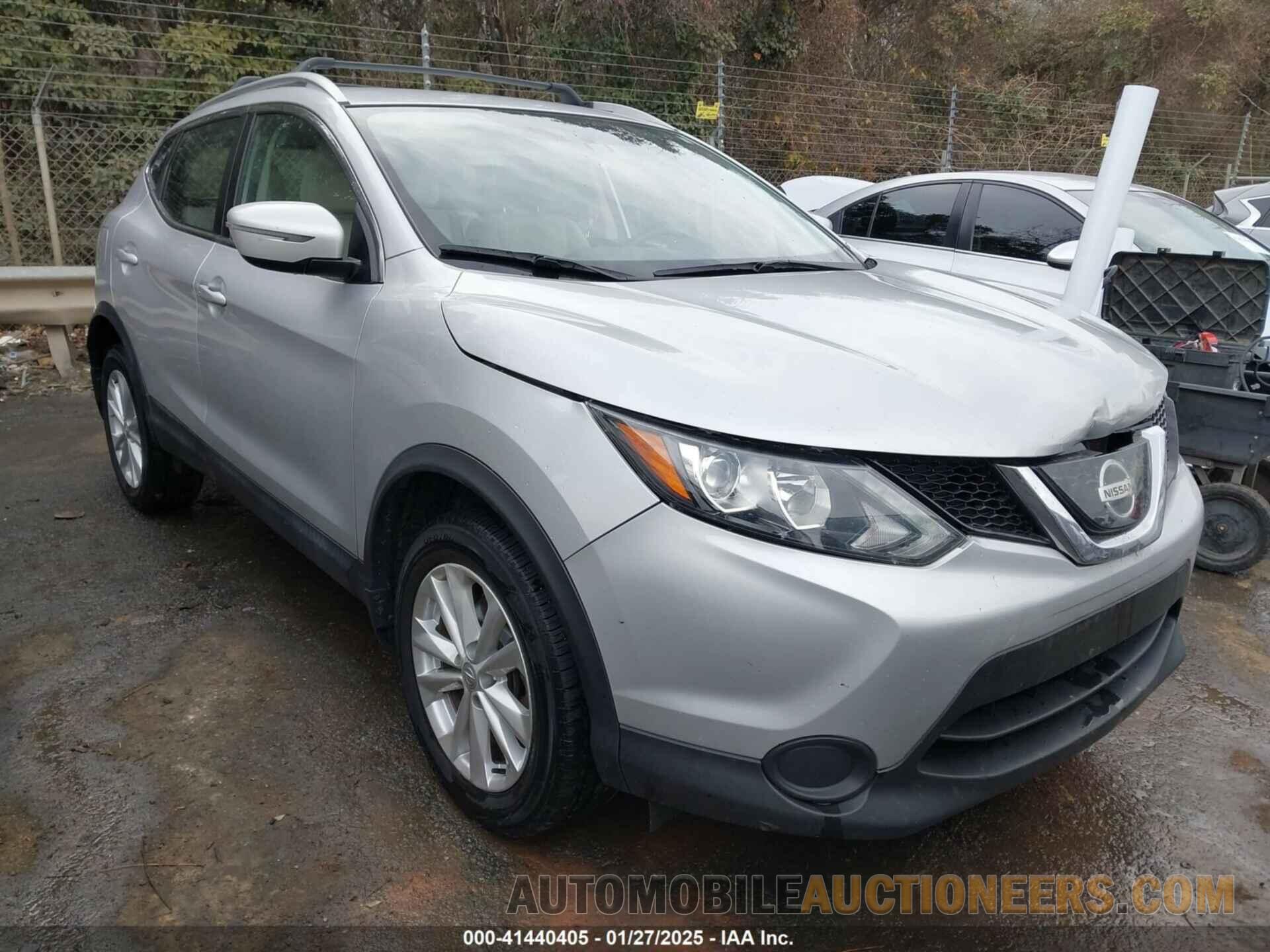 JN1BJ1CP7JW195536 NISSAN ROGUE SPORT 2018