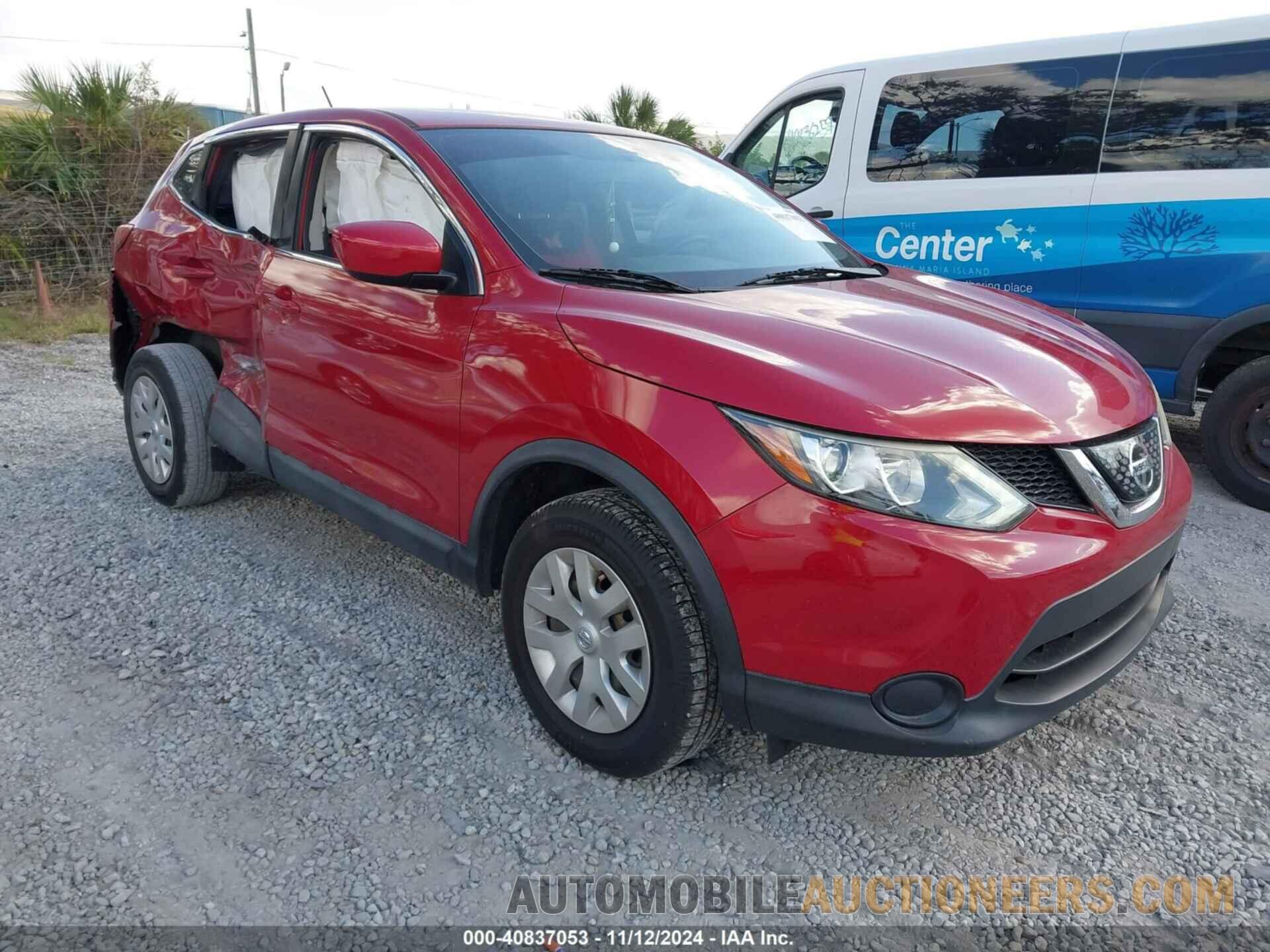 JN1BJ1CP8JW156602 NISSAN ROGUE SPORT 2018