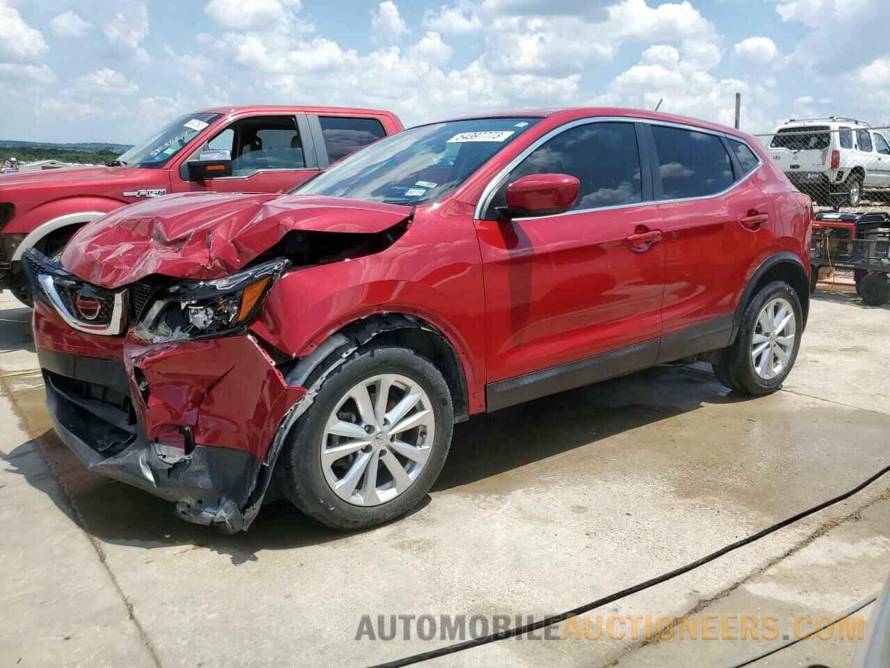 JN1BJ1CP8JW183220 NISSAN ROGUE 2018