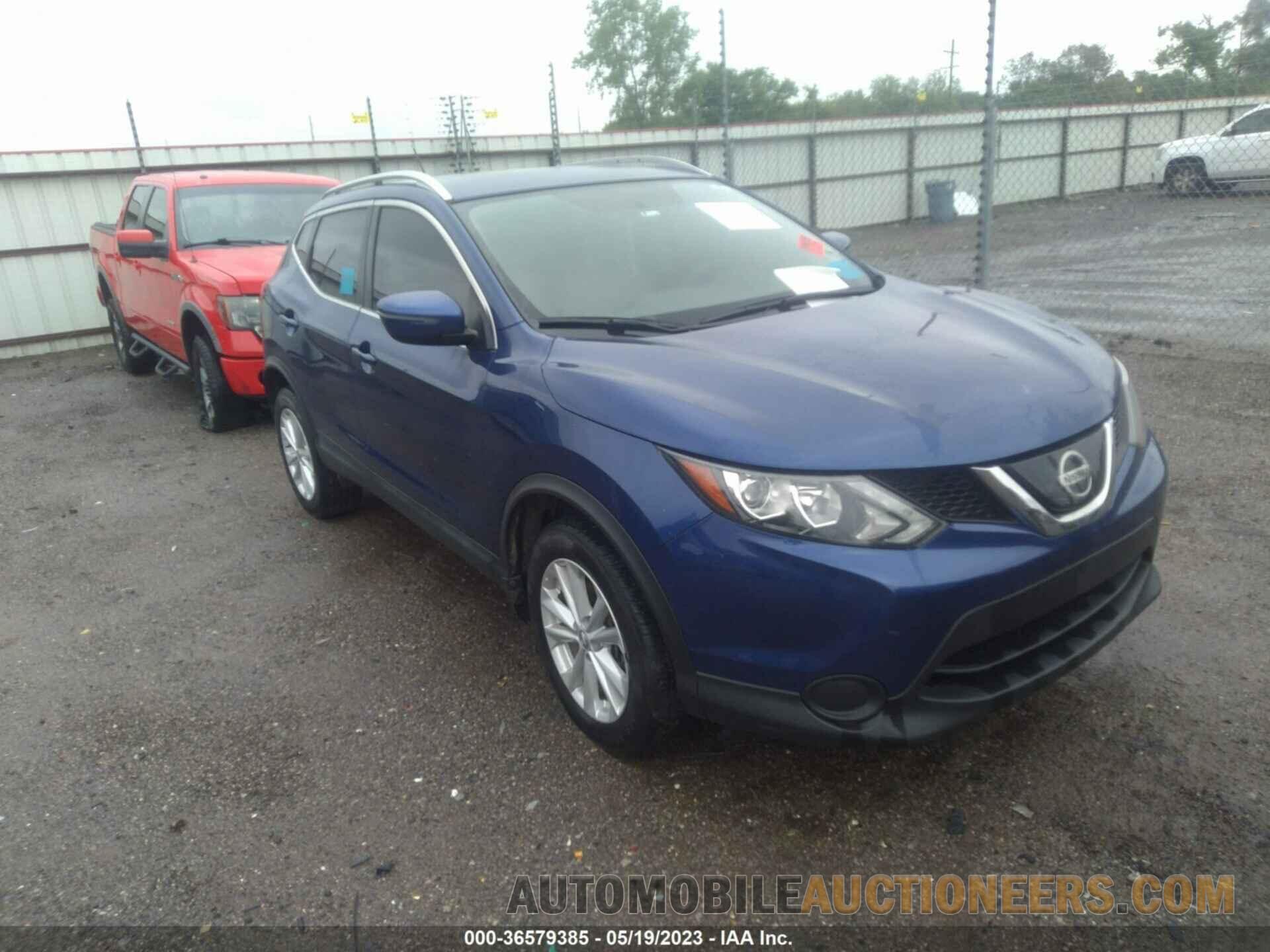 JN1BJ1CP8JW192838 NISSAN ROGUE SPORT 2018