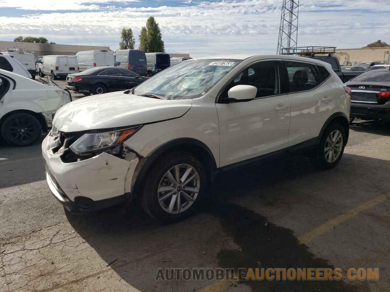 JN1BJ1CP8KW229789 NISSAN ROGUE 2019