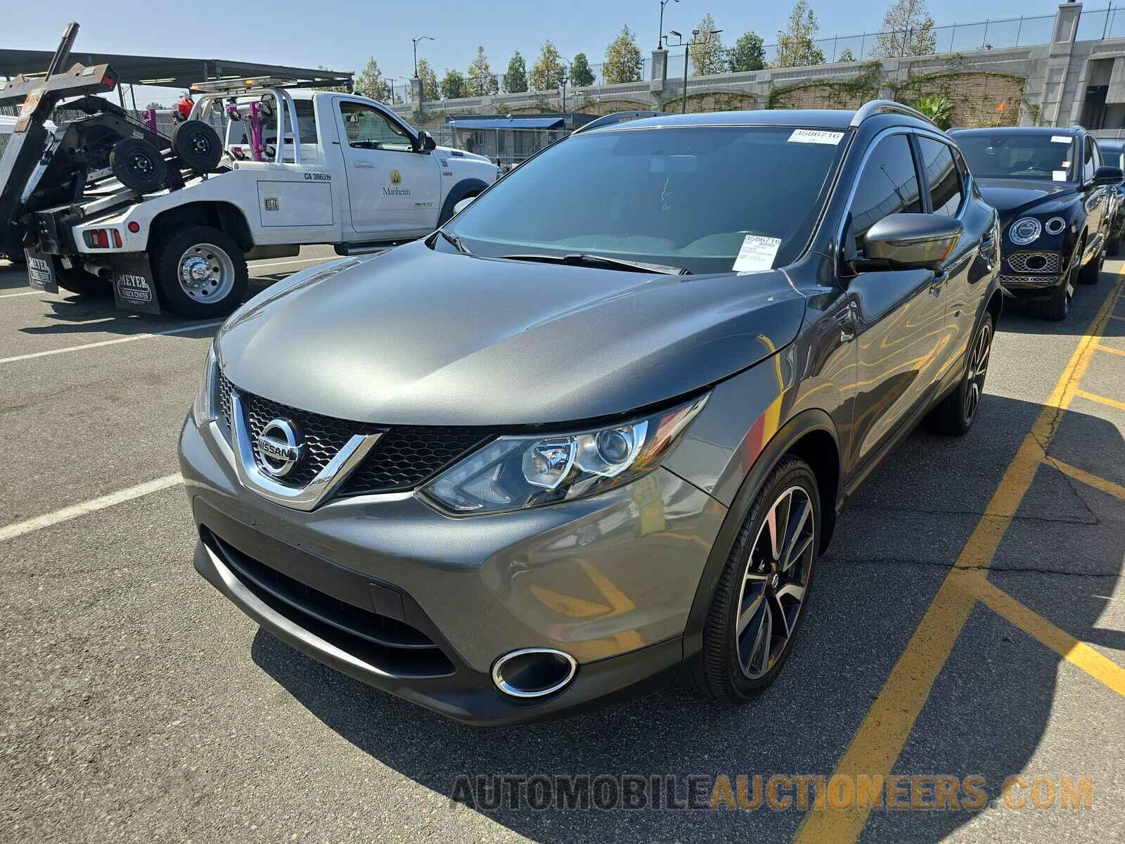 JN1BJ1CP9HW014866 Nissan Rogue Sport 2017