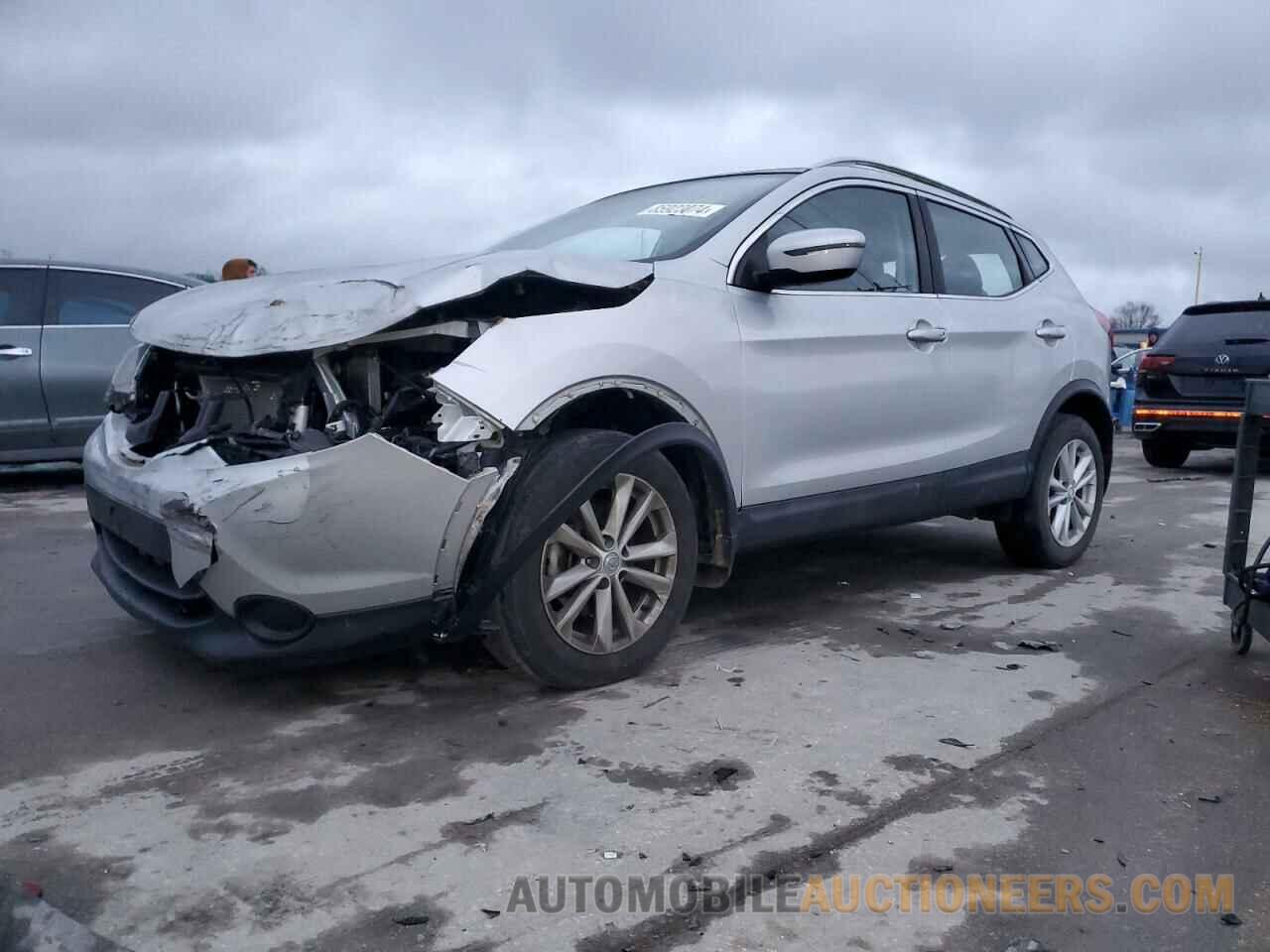 JN1BJ1CP9HW033692 NISSAN ROGUE 2017