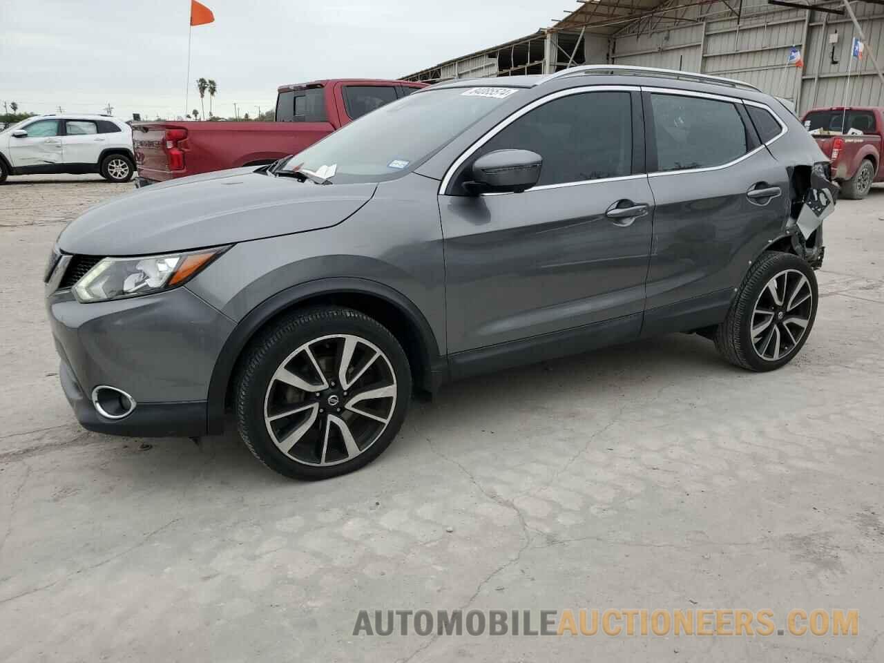 JN1BJ1CP9JW153403 NISSAN ROGUE 2018