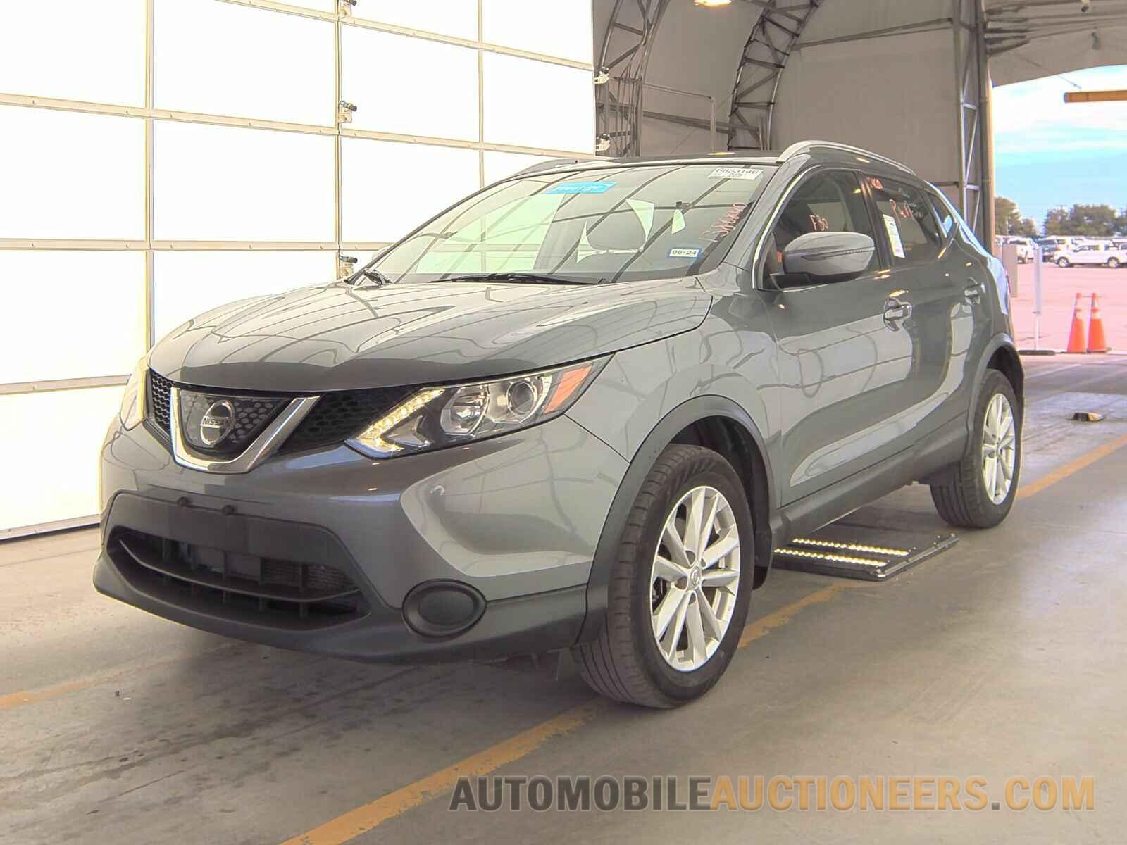 JN1BJ1CP9JW186305 Nissan Rogue Sport 2018