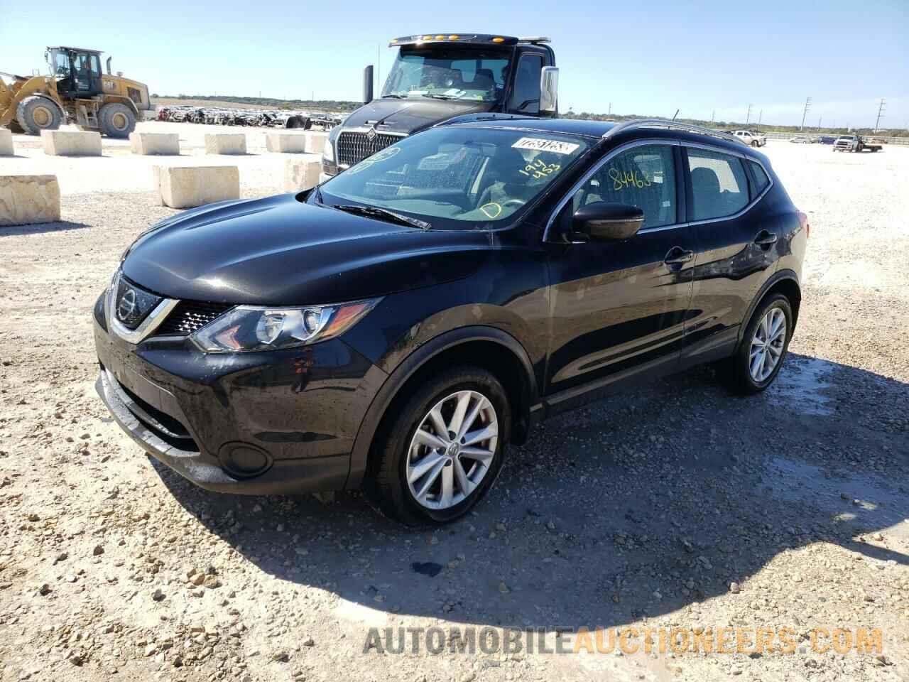 JN1BJ1CP9JW194453 NISSAN ROGUE 2018