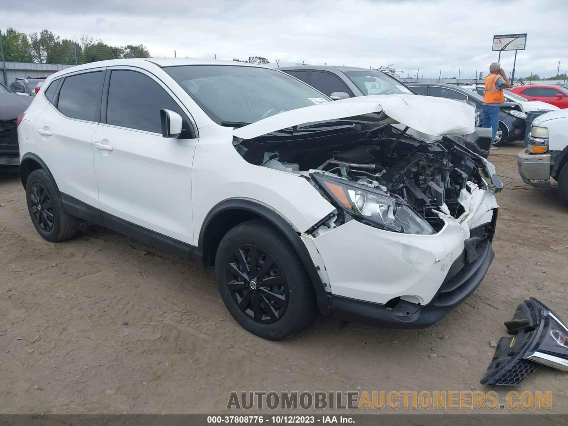 JN1BJ1CP9KW231504 NISSAN ROGUE SPORT 2019