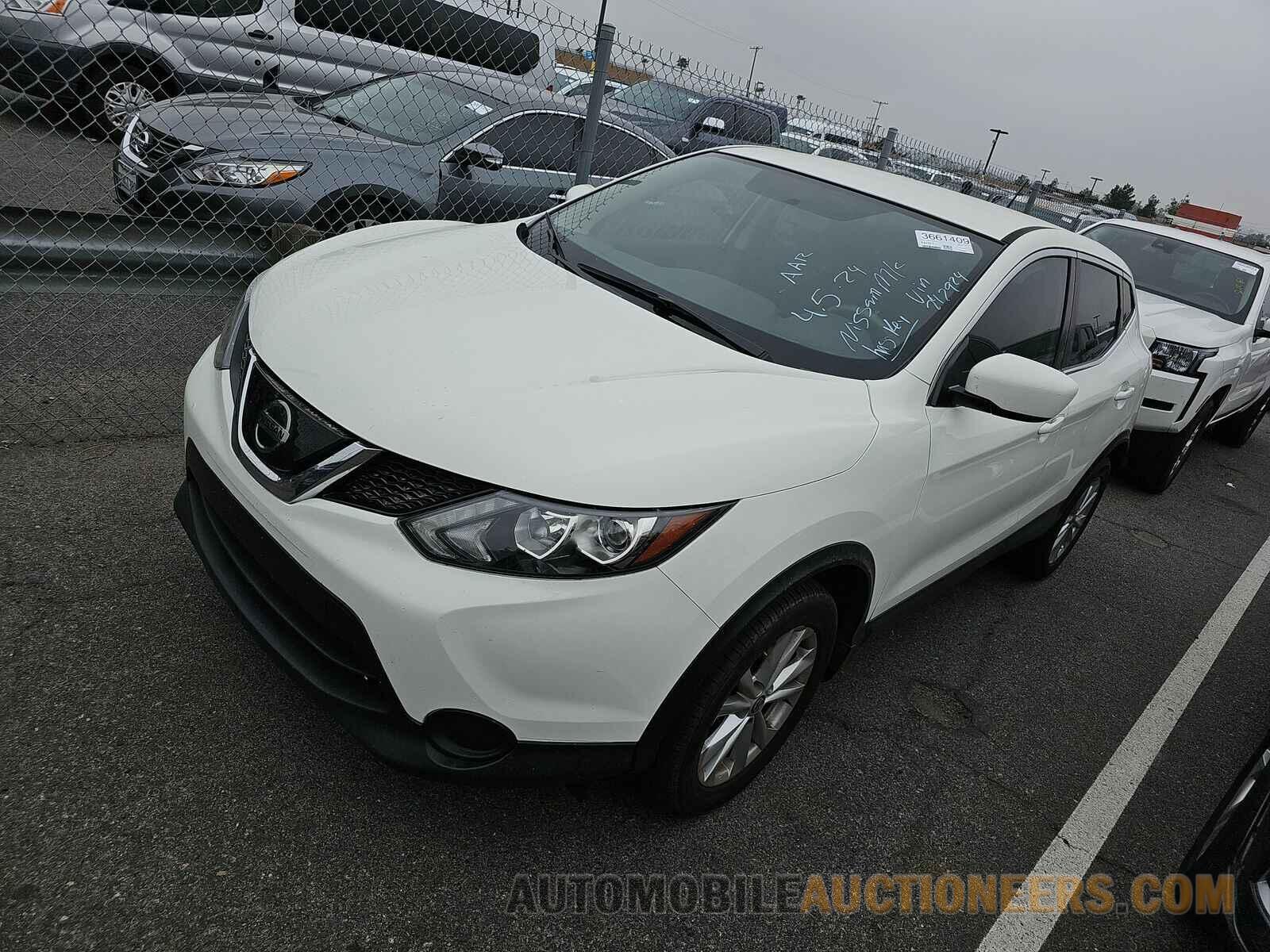 JN1BJ1CP9KW242924 Nissan Rogue Sport 2019