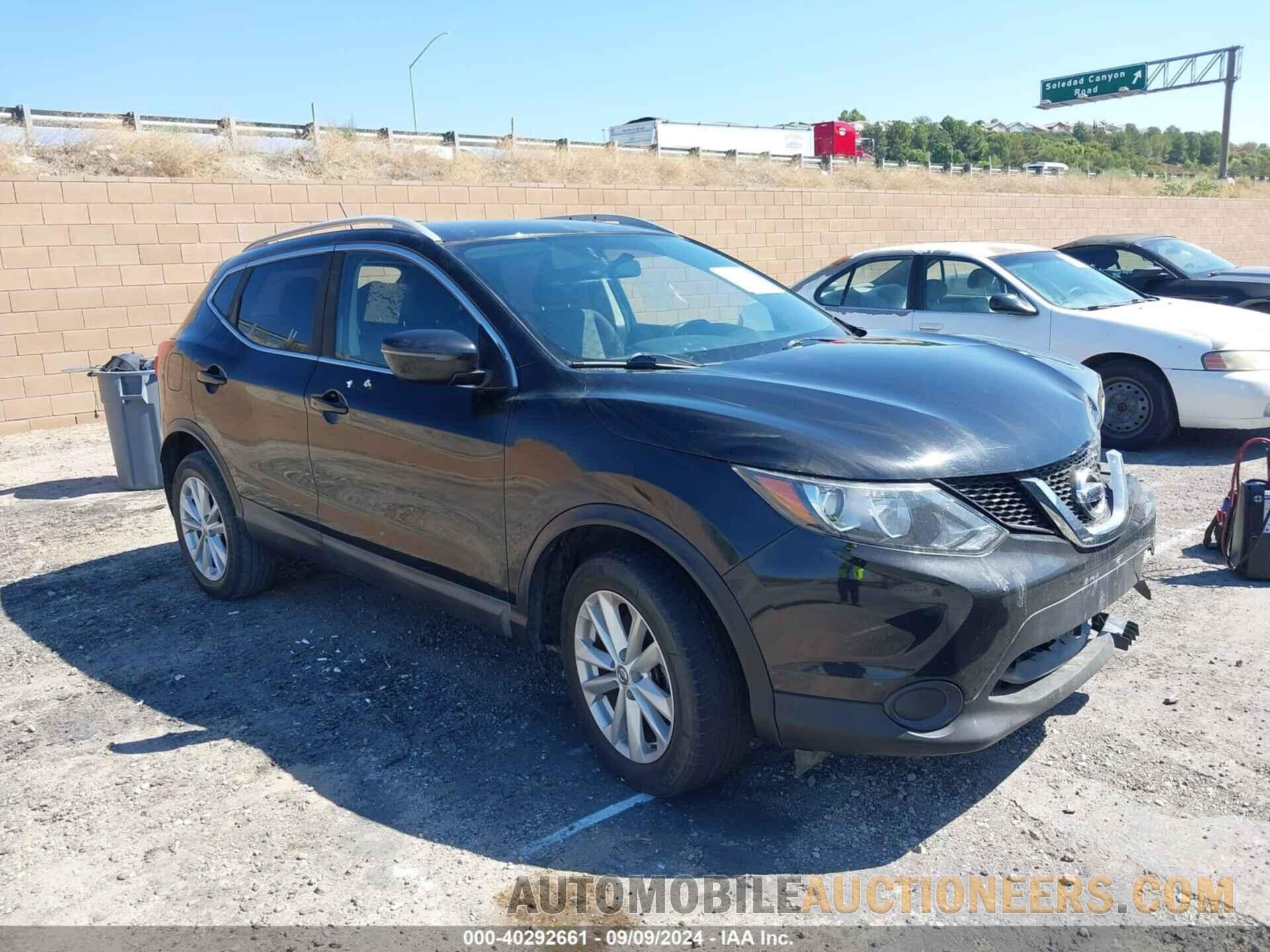 JN1BJ1CPXHW007778 NISSAN ROGUE SPORT 2017