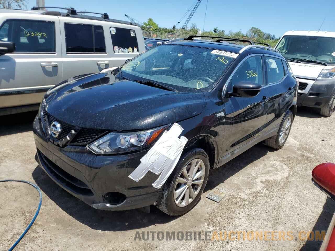 JN1BJ1CPXJW100533 NISSAN ROGUE 2018