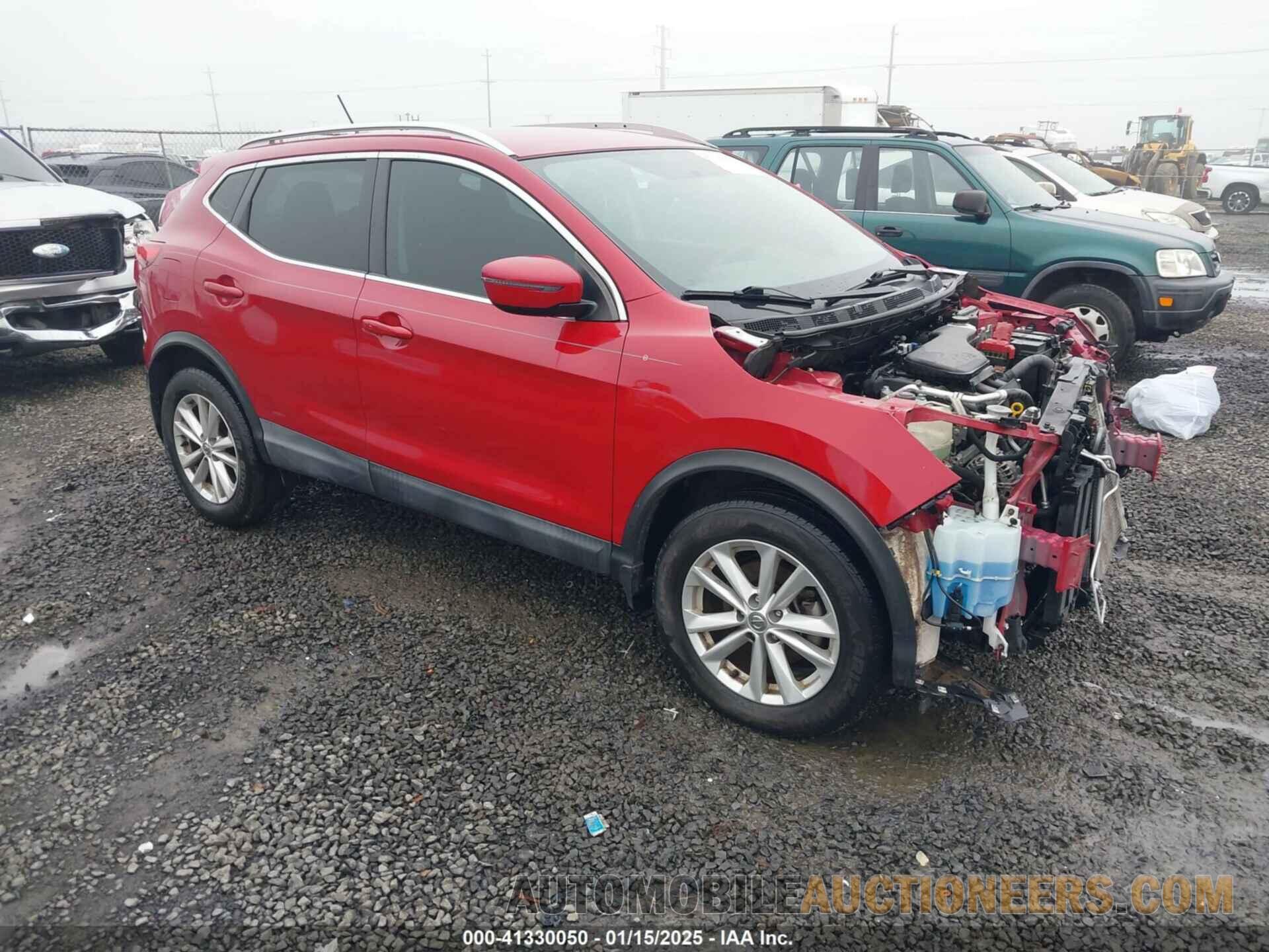 JN1BJ1CPXJW102010 NISSAN ROGUE SPORT 2018