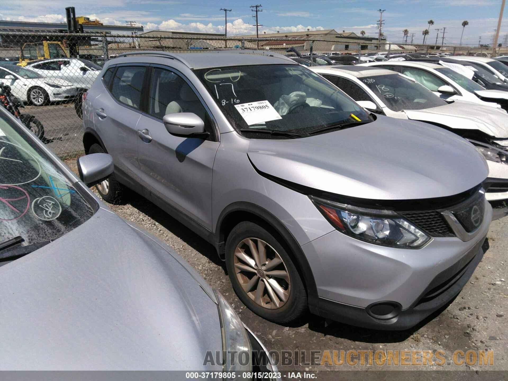 JN1BJ1CPXJW153054 NISSAN ROGUE SPORT 2018