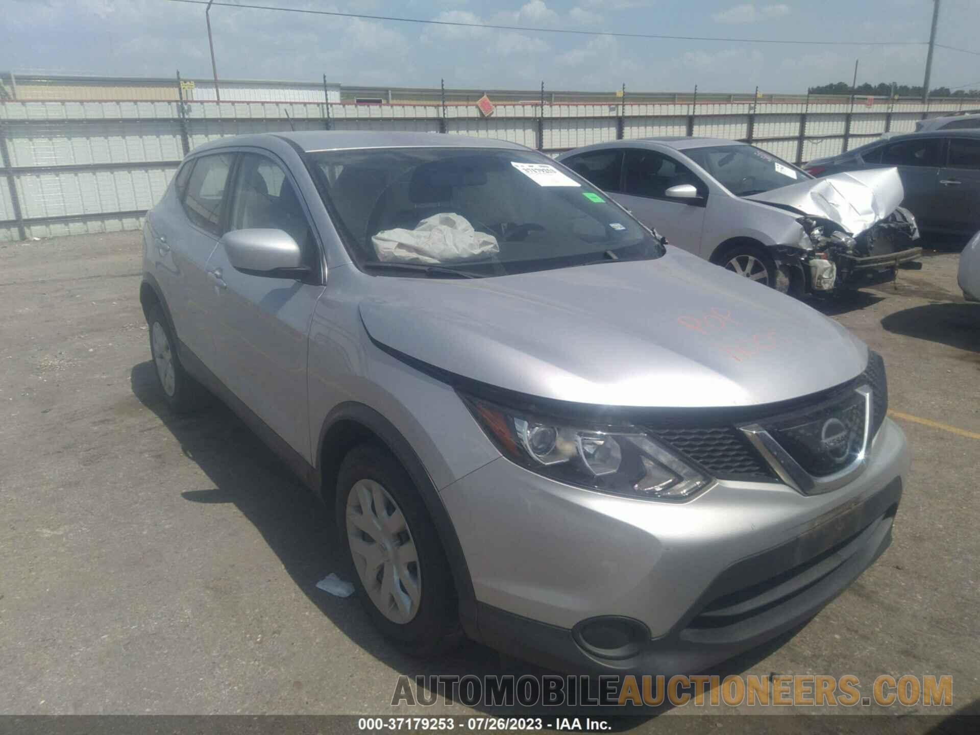 JN1BJ1CPXJW155659 NISSAN ROGUE SPORT 2018