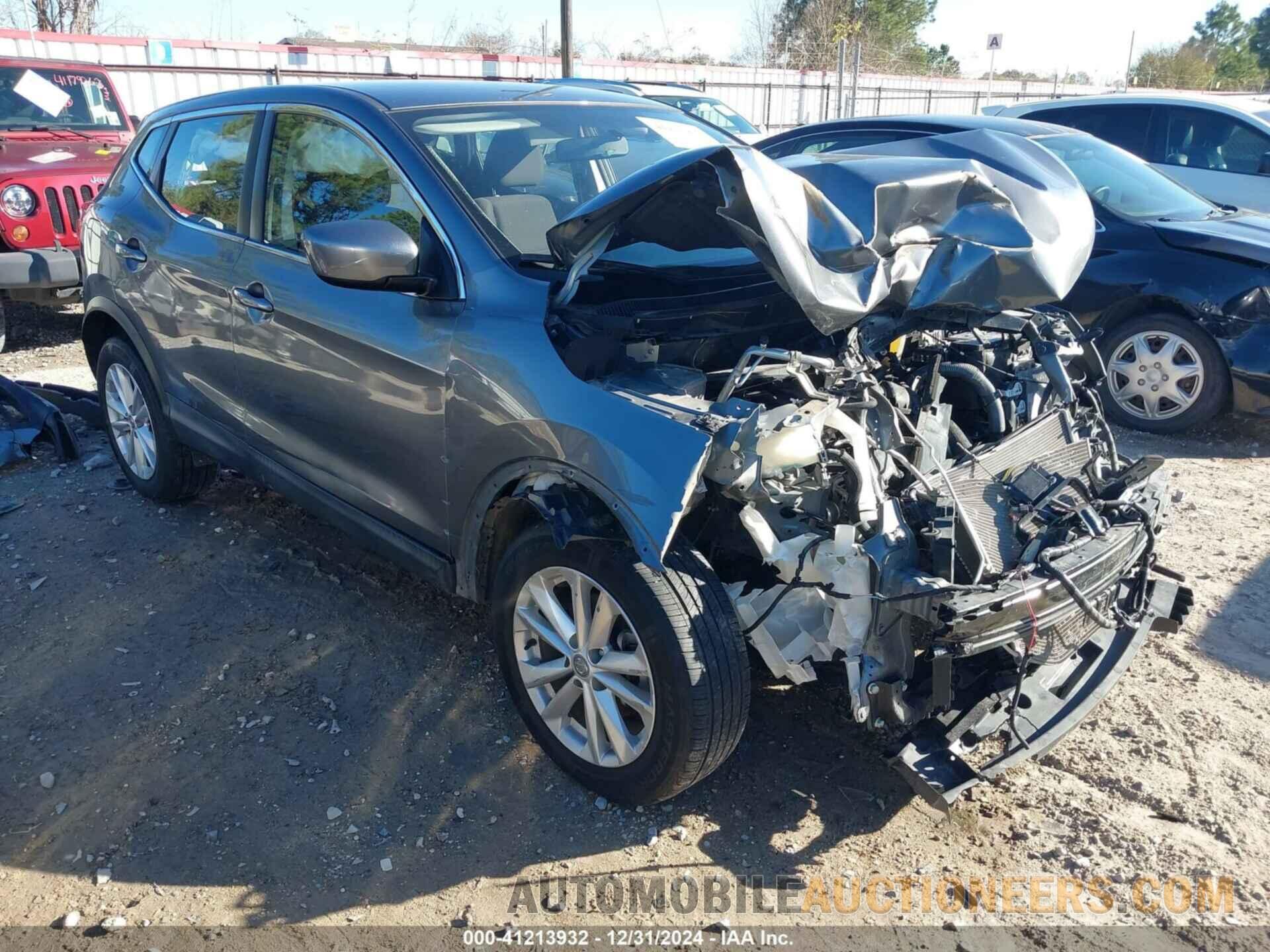 JN1BJ1CPXJW189620 NISSAN ROGUE SPORT 2018