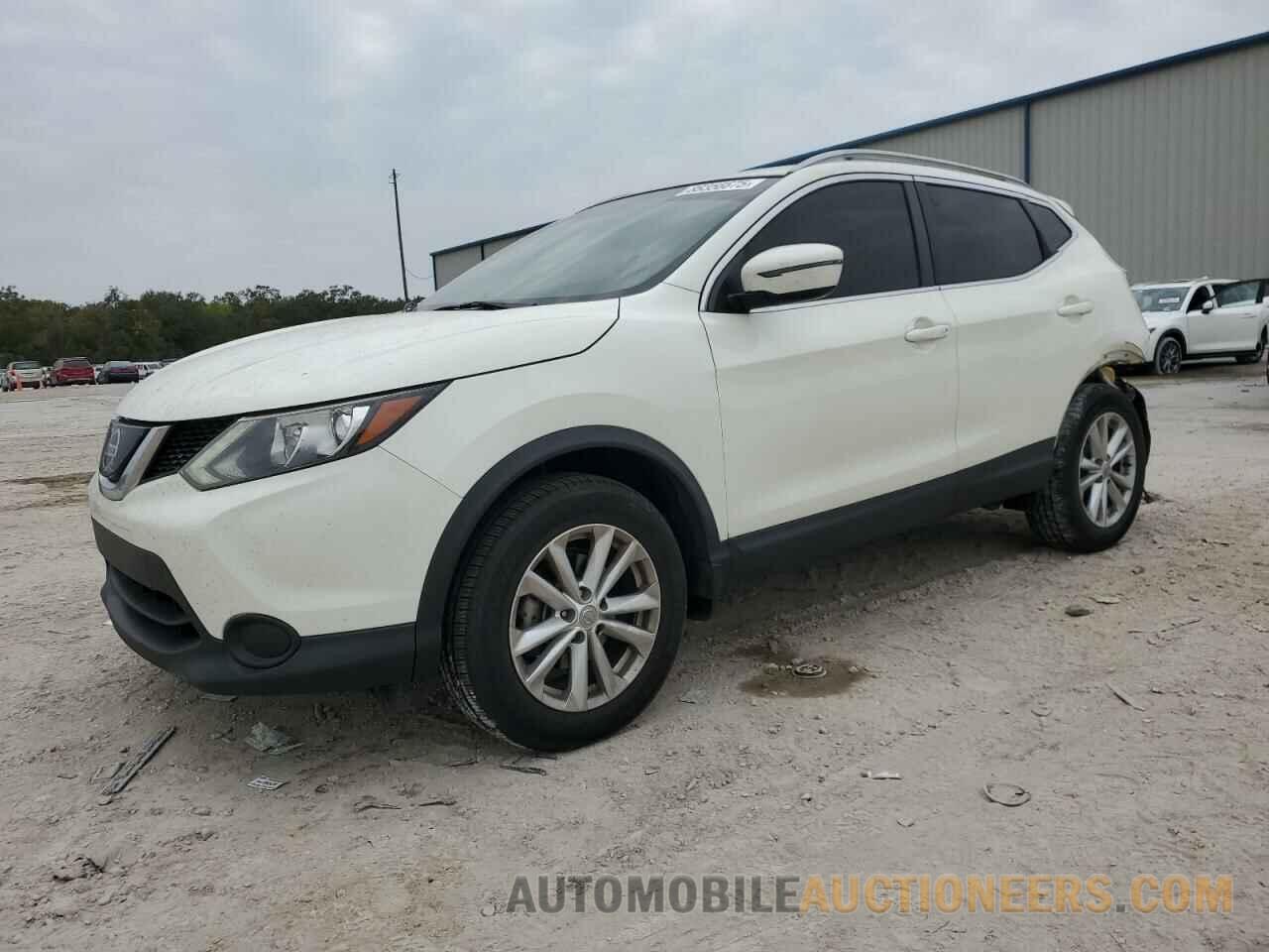 JN1BJ1CPXJW191335 NISSAN ROGUE 2018