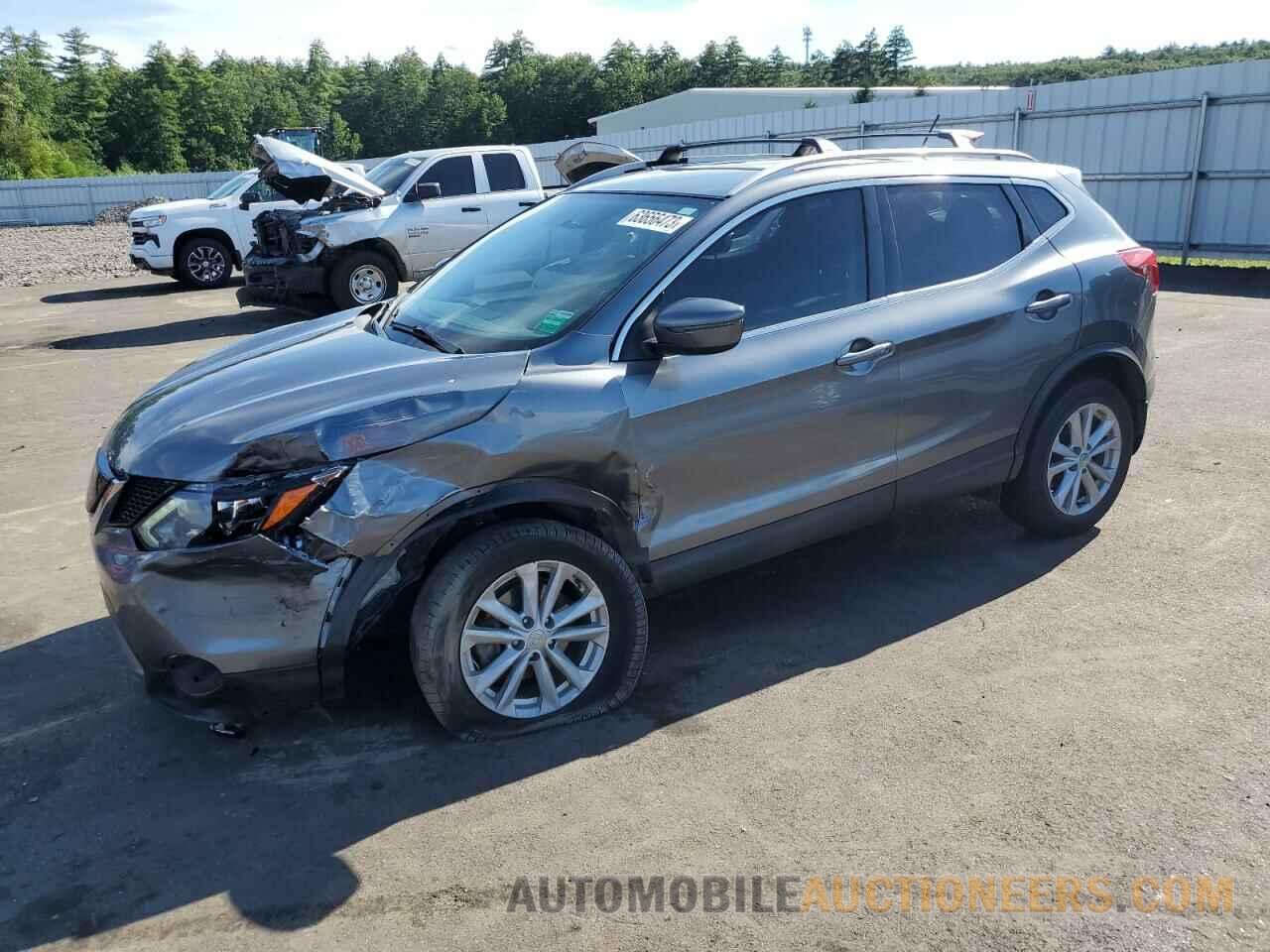 JN1BJ1CPXJW500575 NISSAN ROGUE 2018