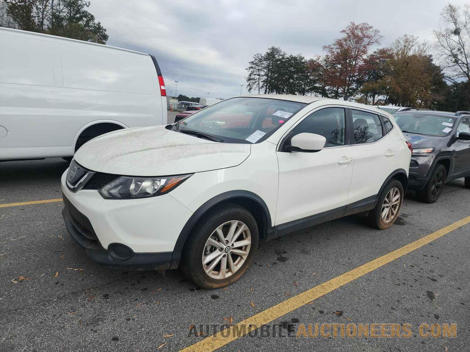 JN1BJ1CPXKW243533 Nissan Rogue Sport 2019