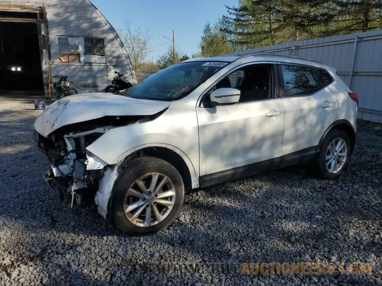 JN1BJ1CR0HW116719 NISSAN ROGUE 2017