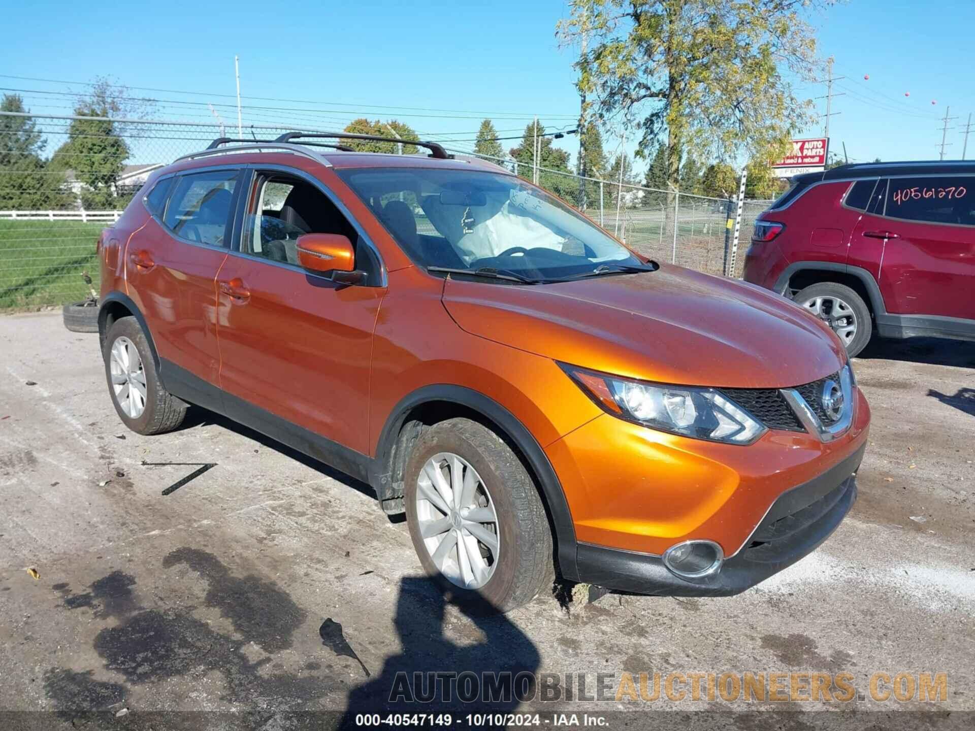 JN1BJ1CR0HW144407 NISSAN ROGUE SPORT 2017