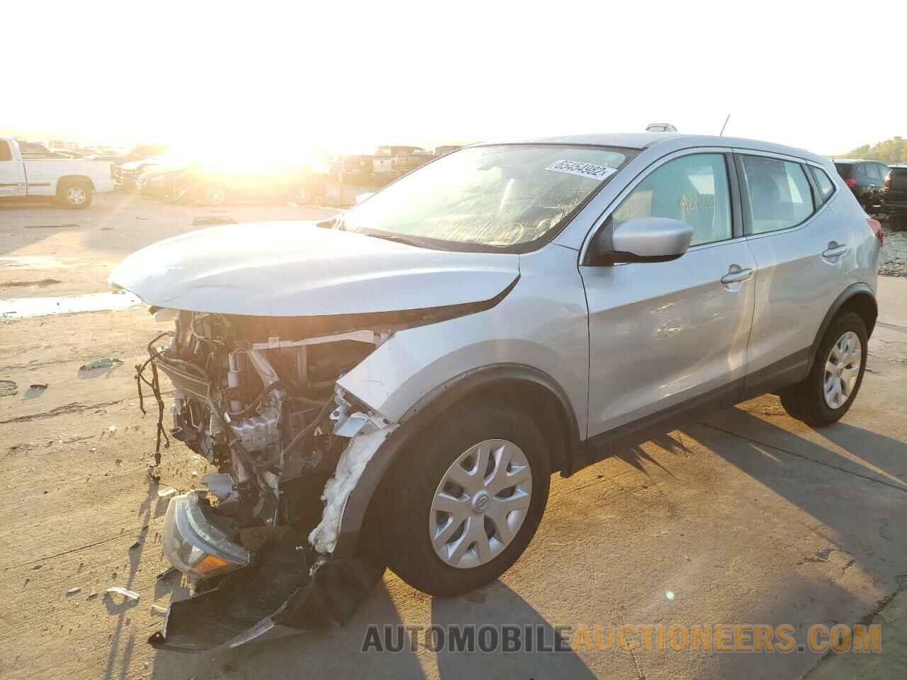 JN1BJ1CR0JW259501 NISSAN ROGUE 2018