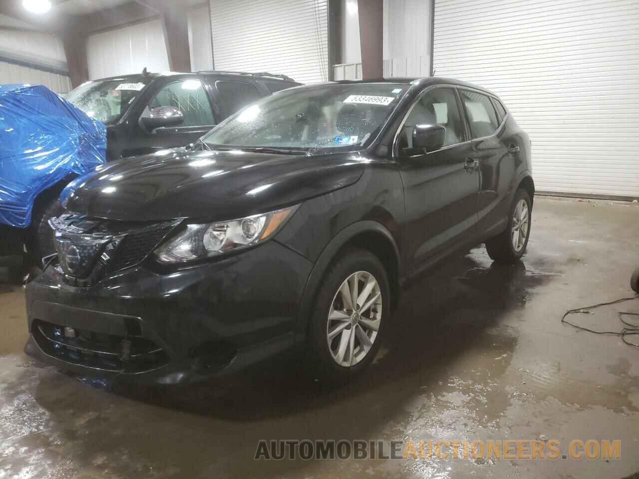 JN1BJ1CR0JW267789 NISSAN ROGUE 2018