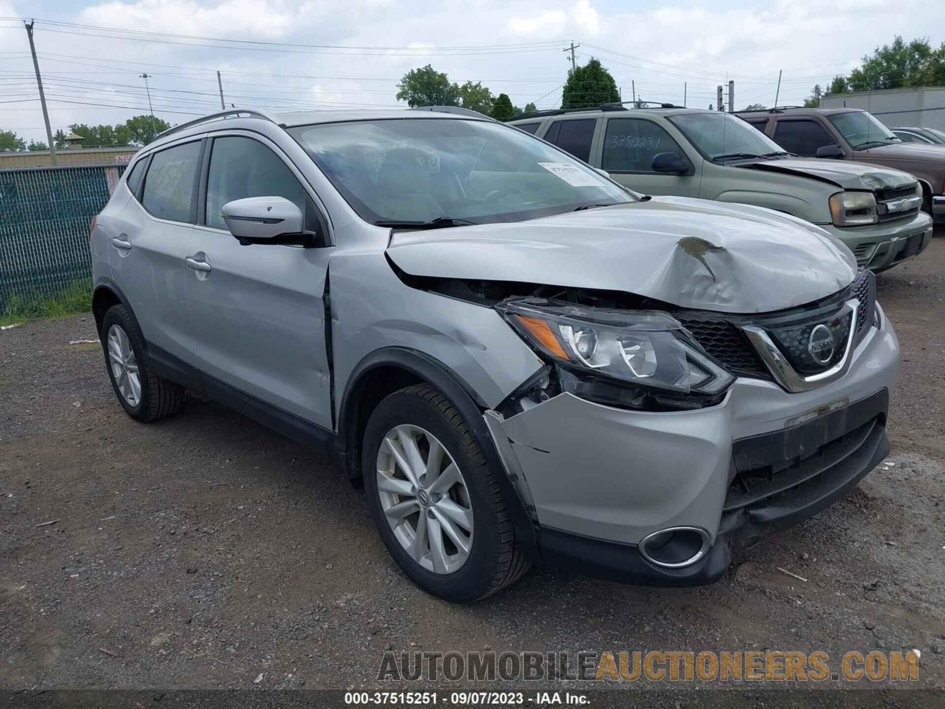 JN1BJ1CR0JW283989 NISSAN ROGUE SPORT 2018