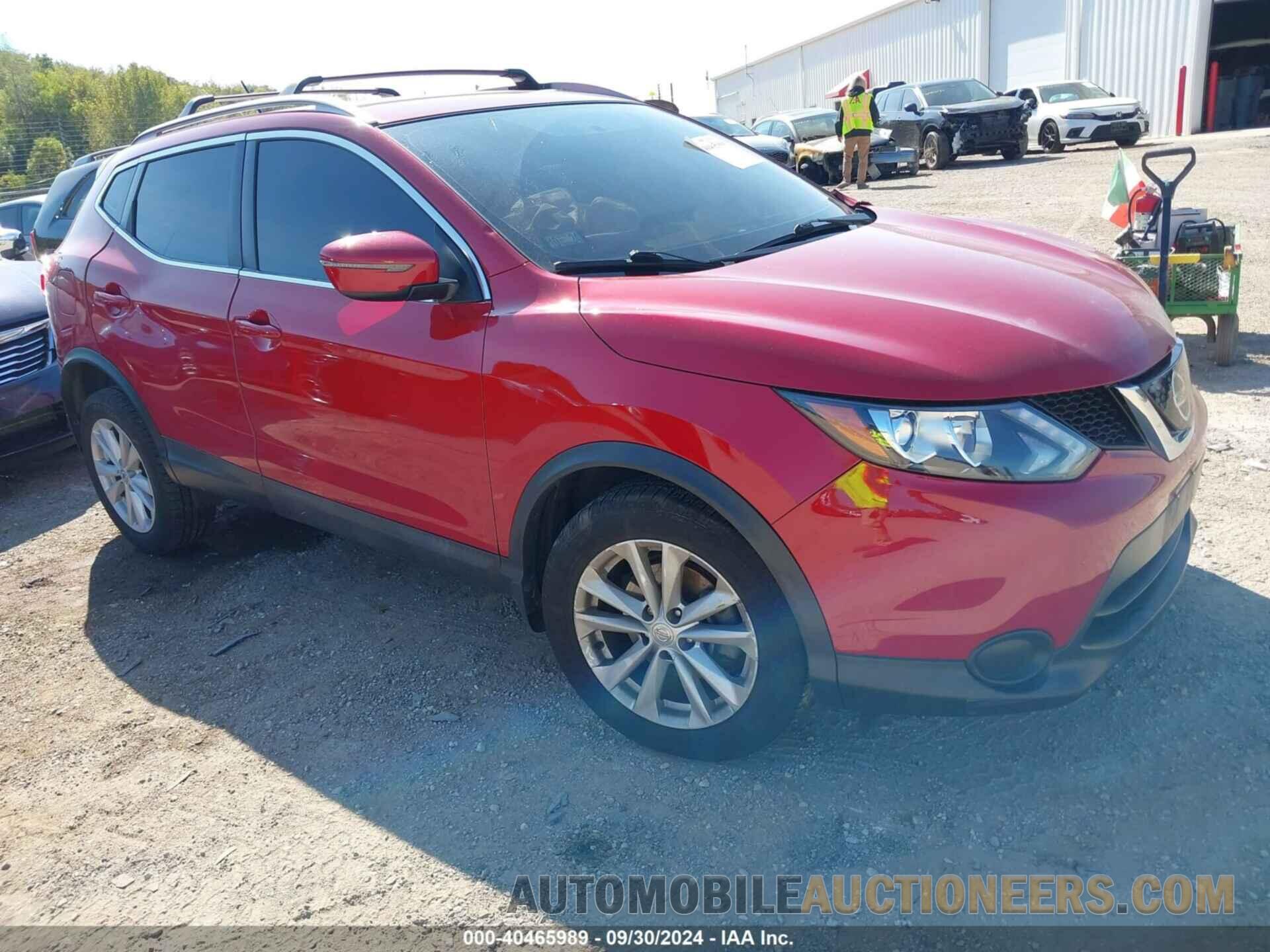 JN1BJ1CR0JW284558 NISSAN ROGUE SPORT 2018