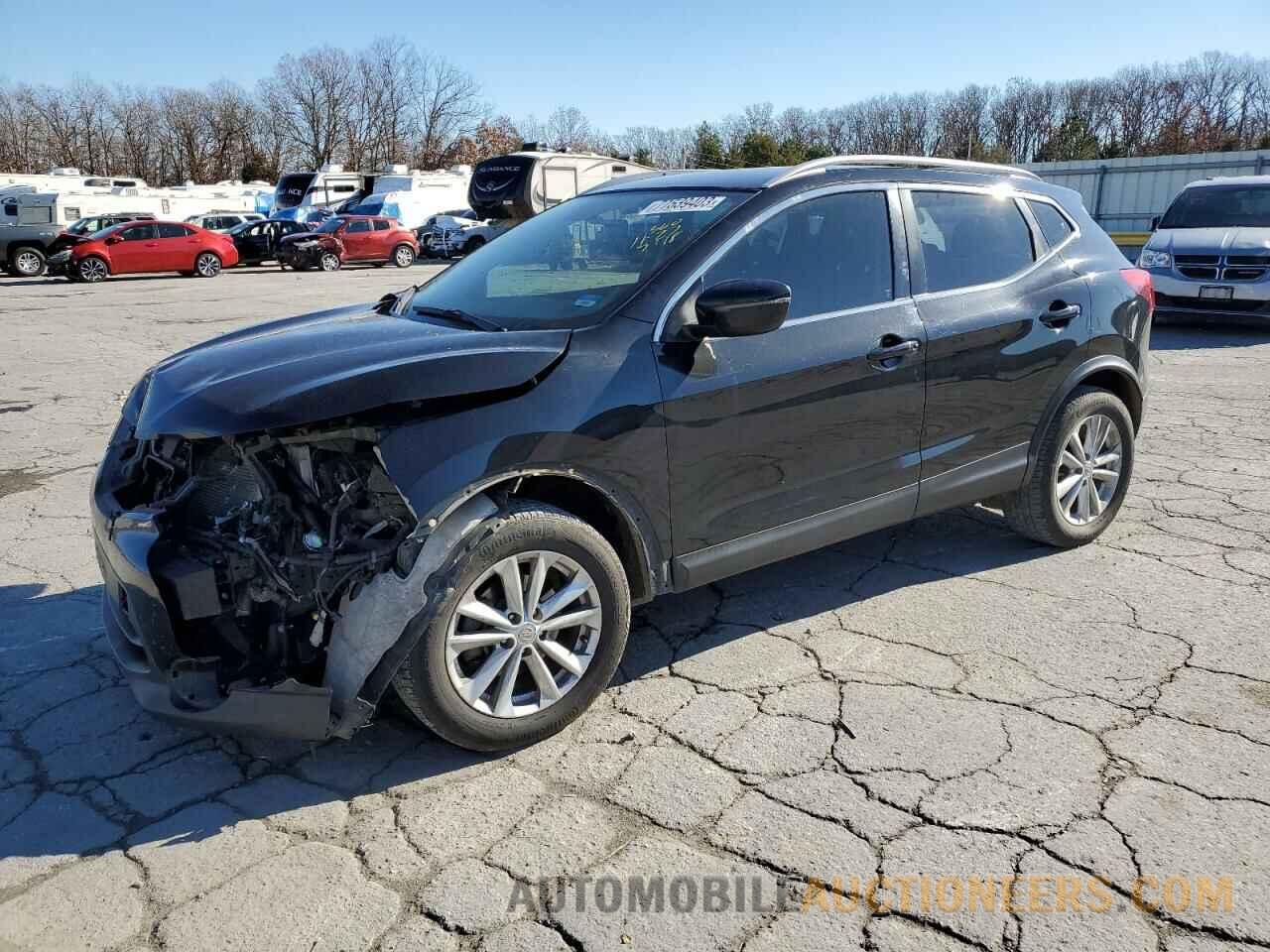 JN1BJ1CR1JW250631 NISSAN ROGUE 2018