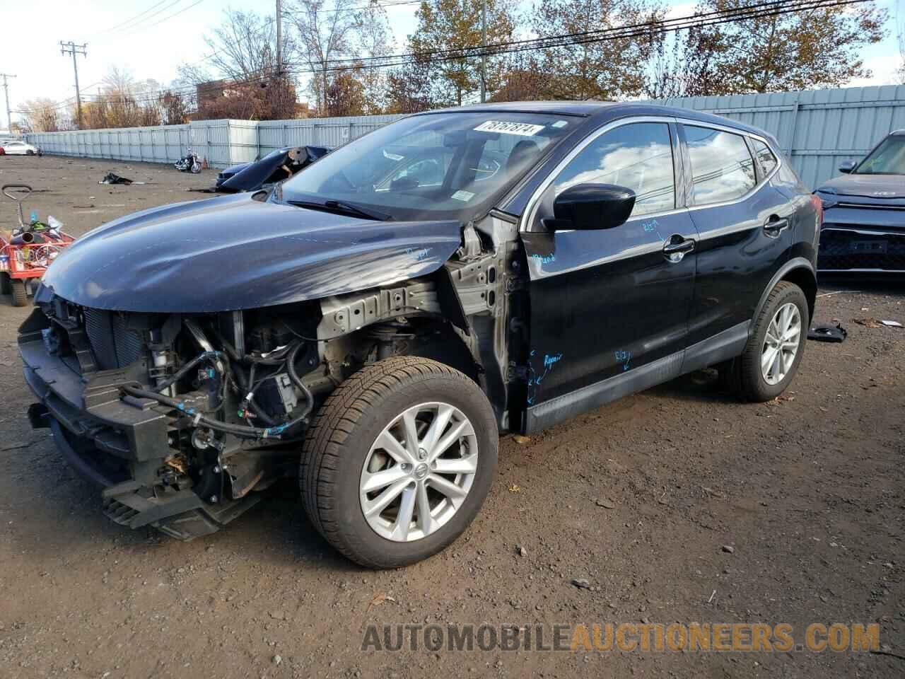 JN1BJ1CR1JW290983 NISSAN ROGUE 2018