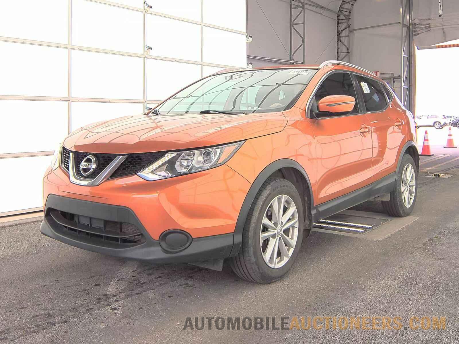 JN1BJ1CR2HW135109 Nissan Rogue Sport 2017