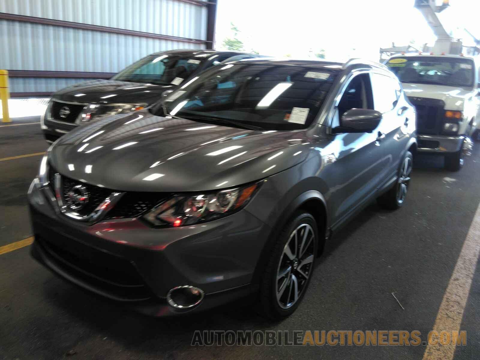 JN1BJ1CR2HW142433 Nissan Rogue Sport 2017