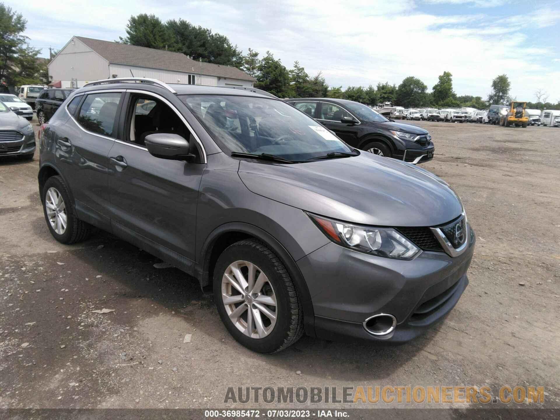 JN1BJ1CR2JW253036 NISSAN ROGUE SPORT 2018