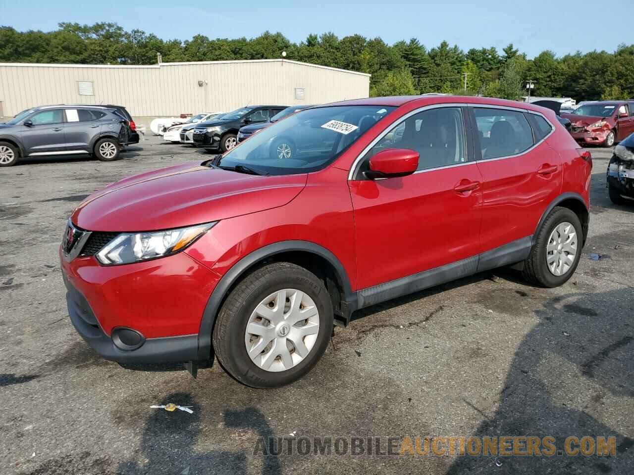 JN1BJ1CR2JW253781 NISSAN ROGUE 2018