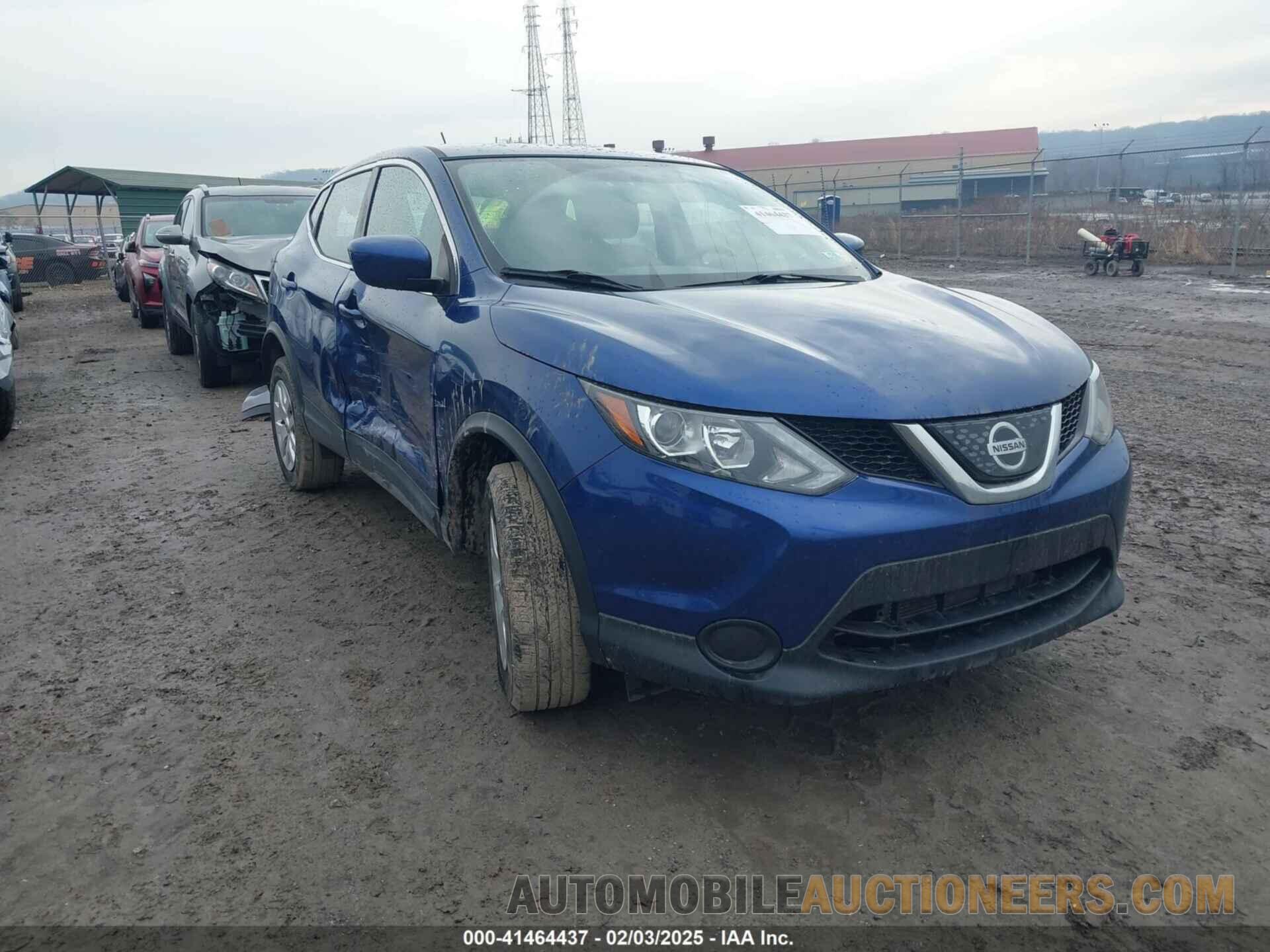 JN1BJ1CR2JW259158 NISSAN ROGUE SPORT 2018