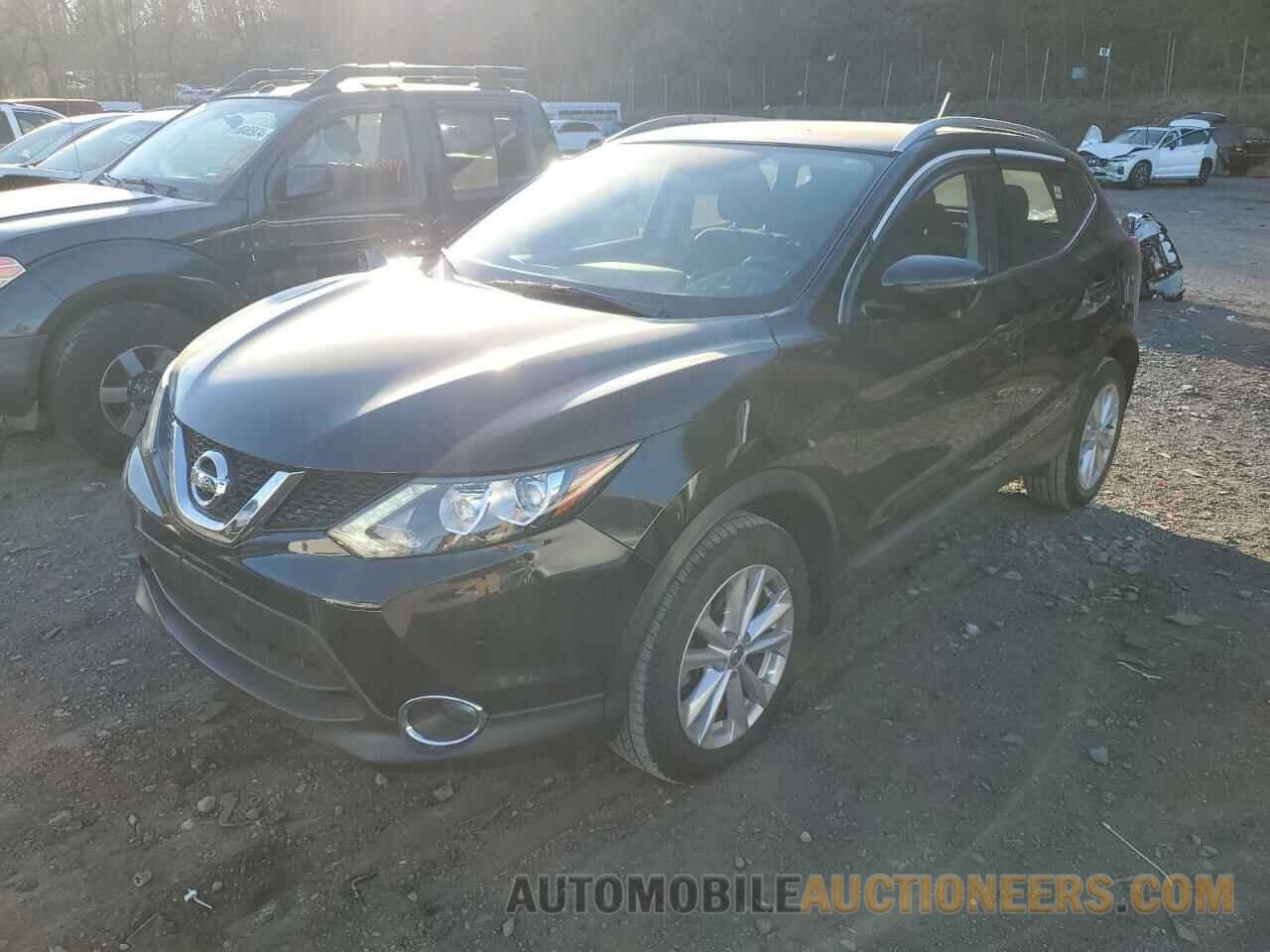 JN1BJ1CR3HW113765 NISSAN ROGUE 2017