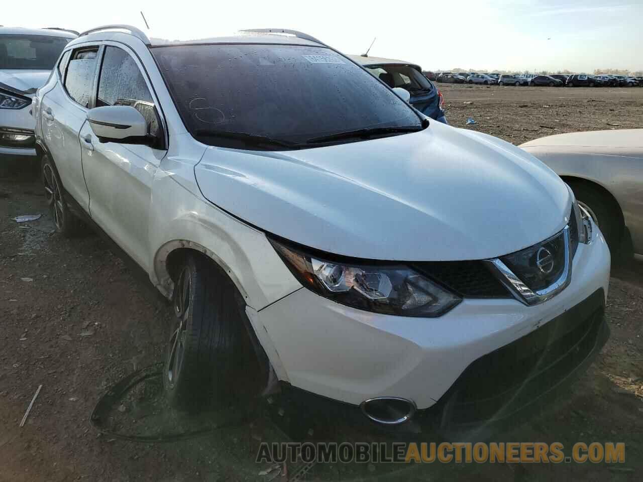 JN1BJ1CR3JW207750 NISSAN ROGUE 2018