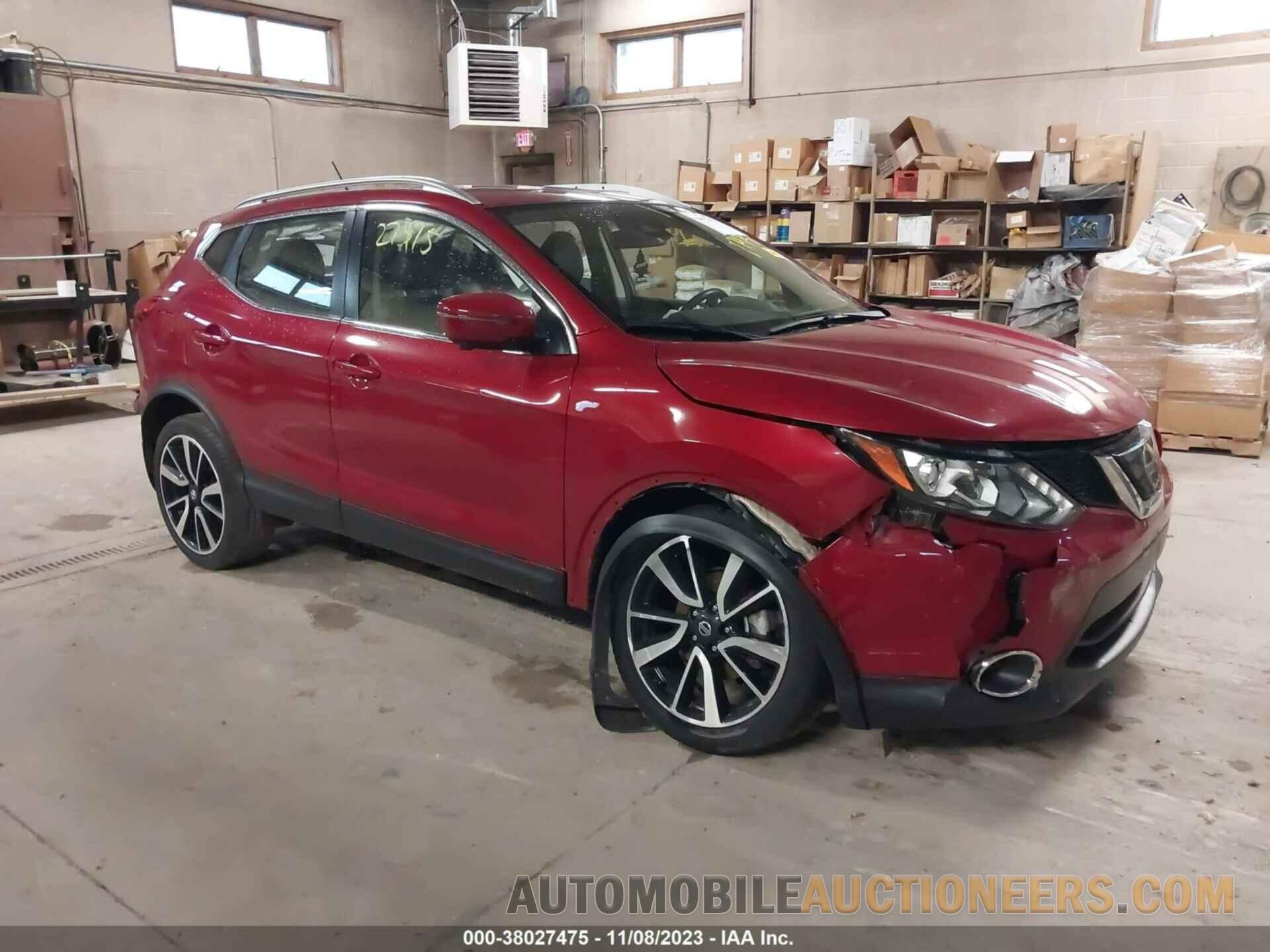 JN1BJ1CR3JW289740 NISSAN ROGUE SPORT 2018