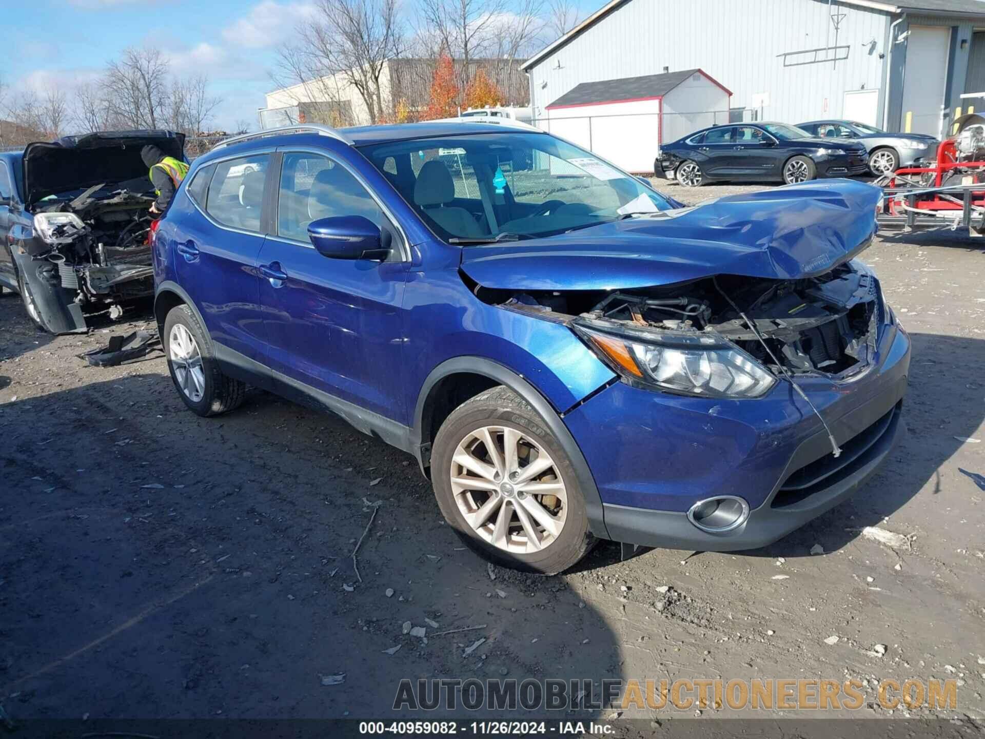 JN1BJ1CR3JW294338 NISSAN ROGUE SPORT 2018