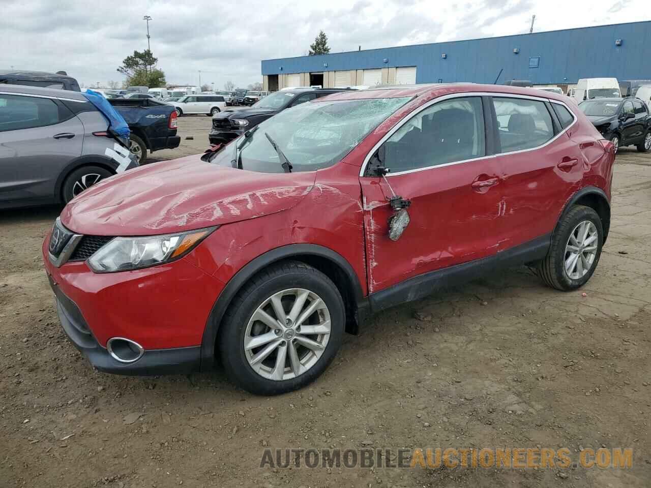 JN1BJ1CR4JW253460 NISSAN ROGUE 2018