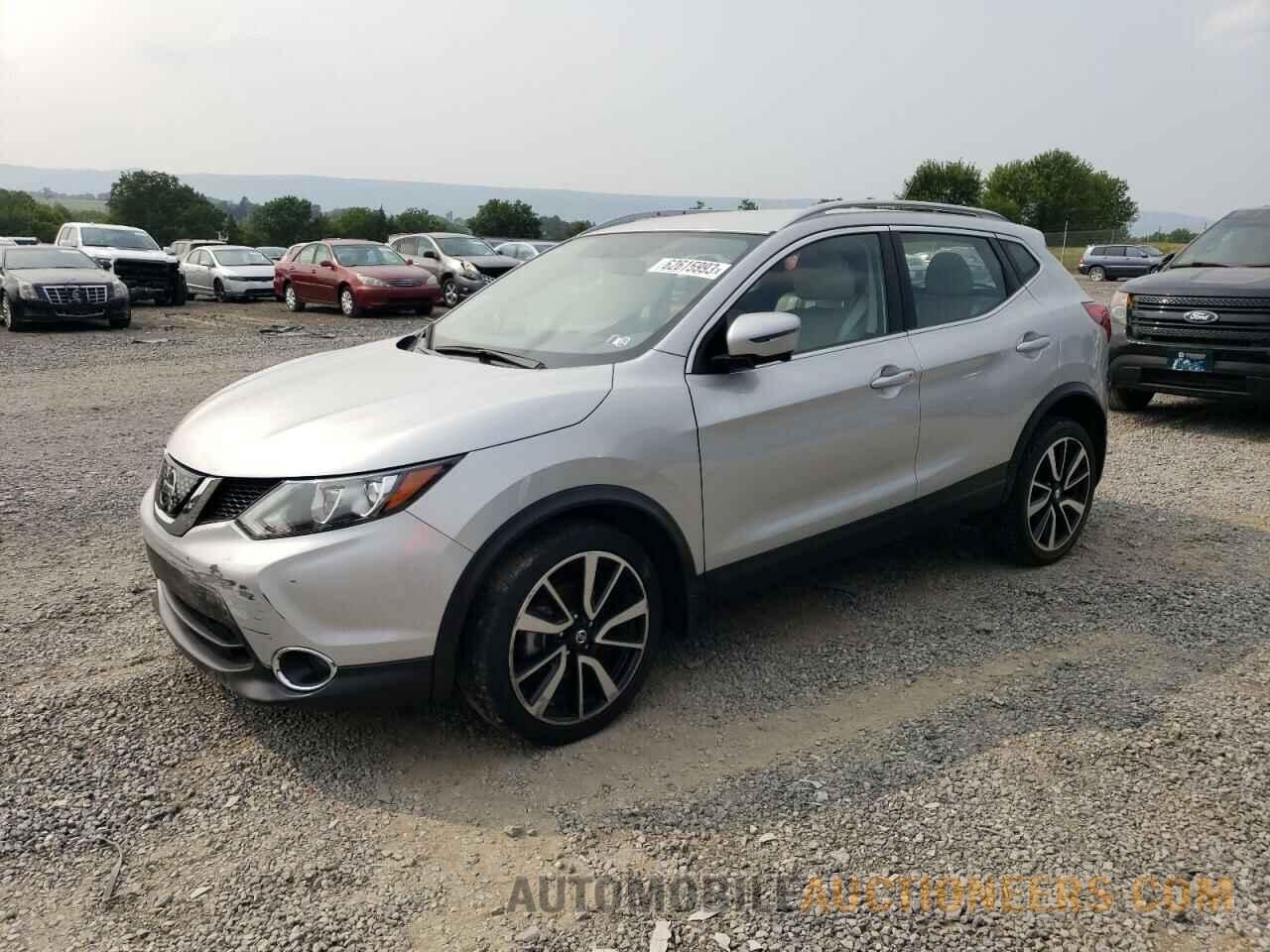 JN1BJ1CR4JW263308 NISSAN ROGUE 2018