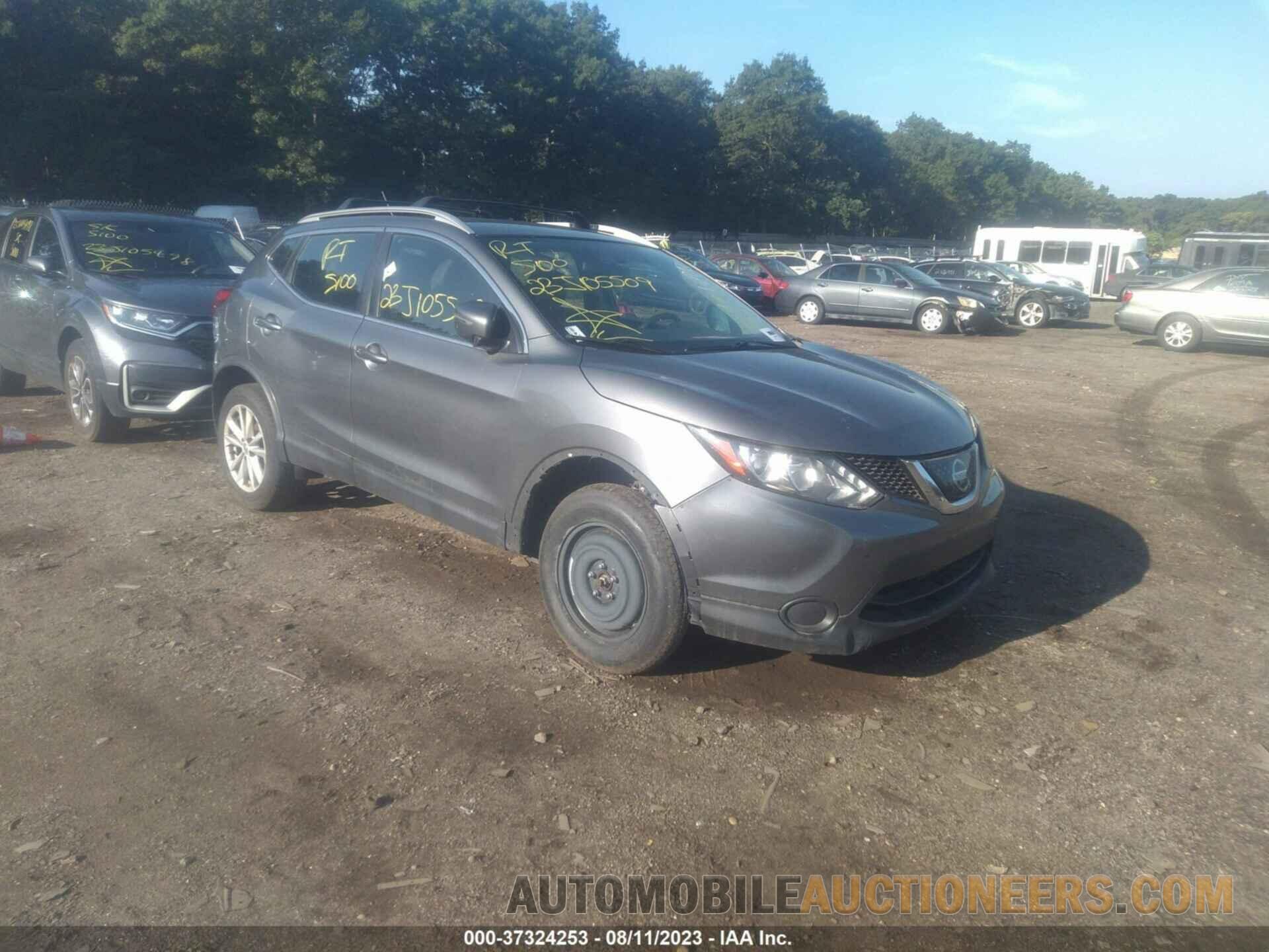 JN1BJ1CR4JW284644 NISSAN ROGUE SPORT 2018