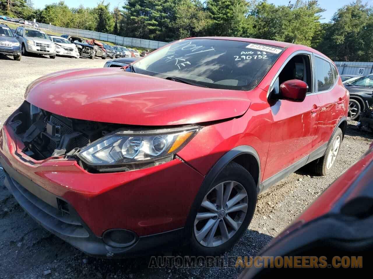 JN1BJ1CR4JW290752 NISSAN ROGUE 2018