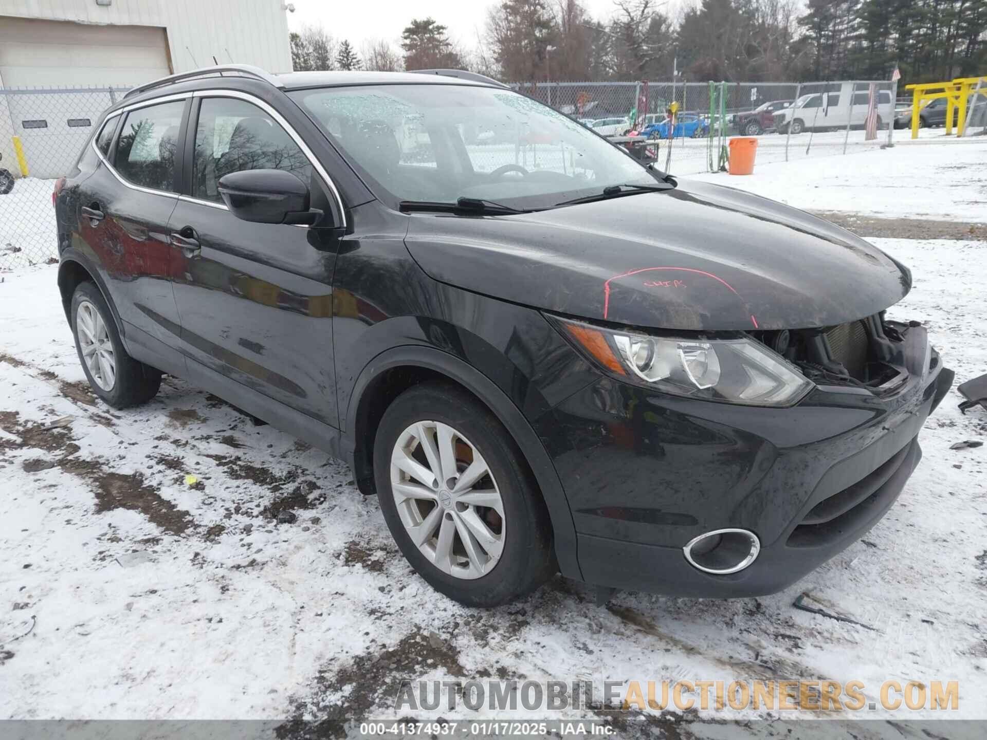 JN1BJ1CR5HW109748 NISSAN ROGUE SPORT 2017