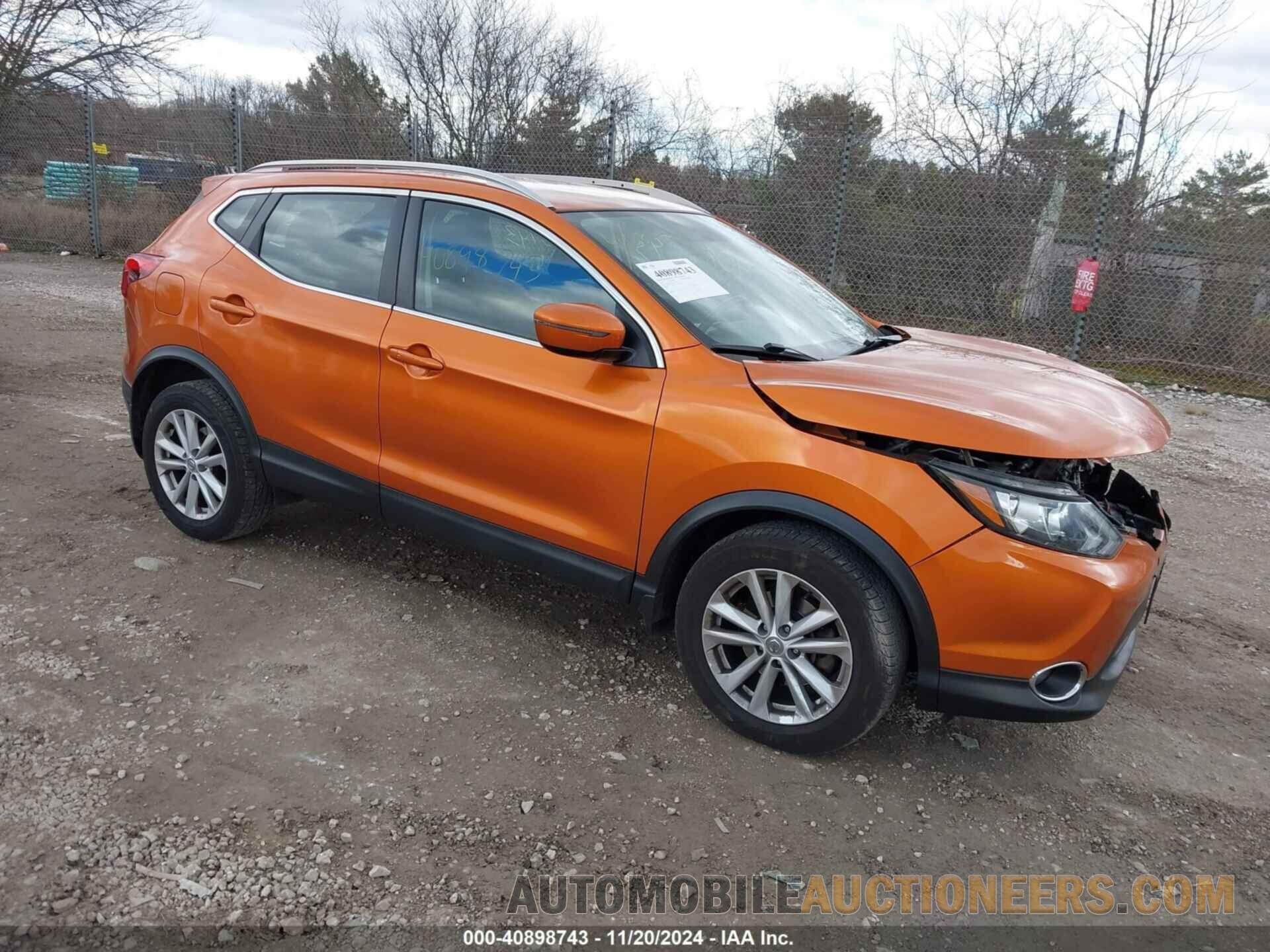 JN1BJ1CR5HW110236 NISSAN ROGUE SPORT 2017