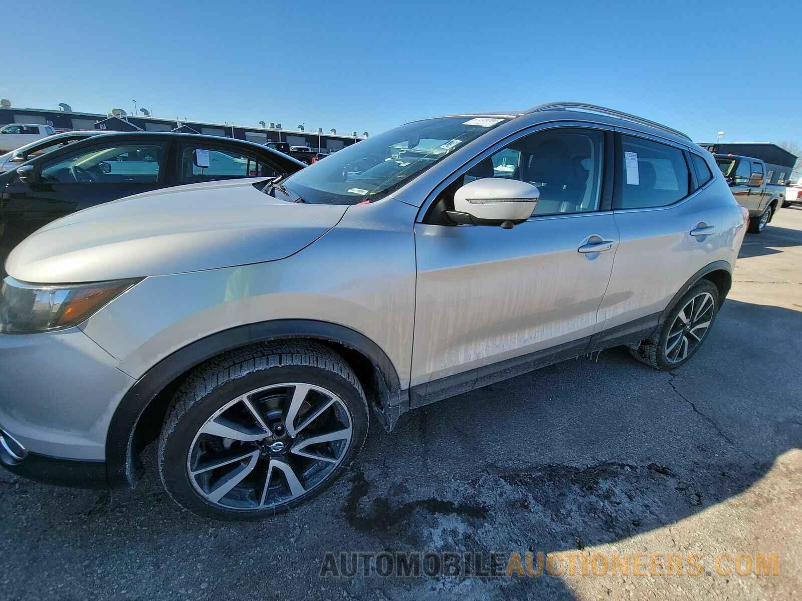 JN1BJ1CR5HW121091 Nissan Rogue Sport 2017