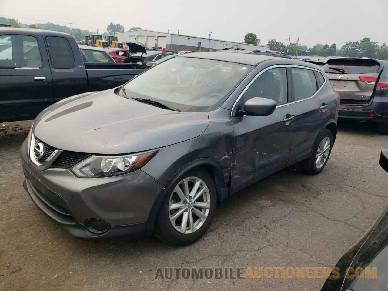 JN1BJ1CR5JW200475 NISSAN ROGUE 2018