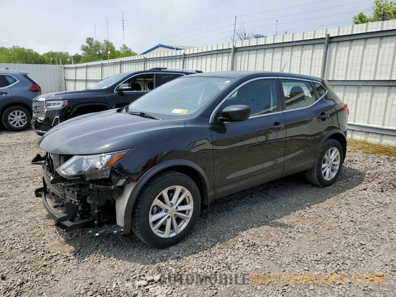 JN1BJ1CR5JW200900 NISSAN ROGUE 2018