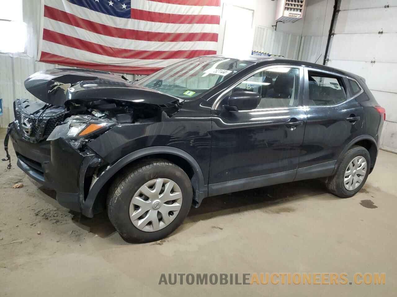 JN1BJ1CR5JW202761 NISSAN ROGUE 2018