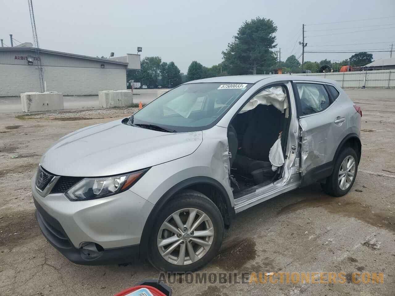 JN1BJ1CR5JW283728 NISSAN ROGUE 2018