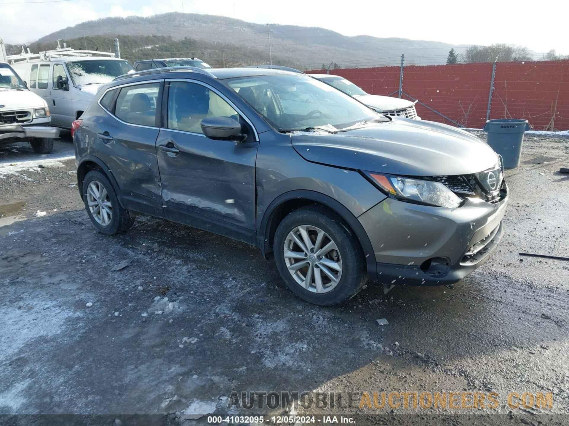 JN1BJ1CR5JW294051 NISSAN ROGUE SPORT 2018